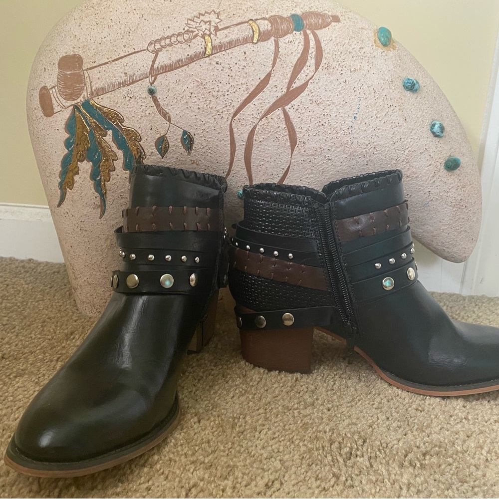 Patrizia Black Ankle Boots w/ Side Zipper